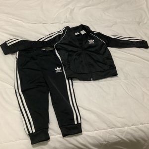 Adidas sweatsuit